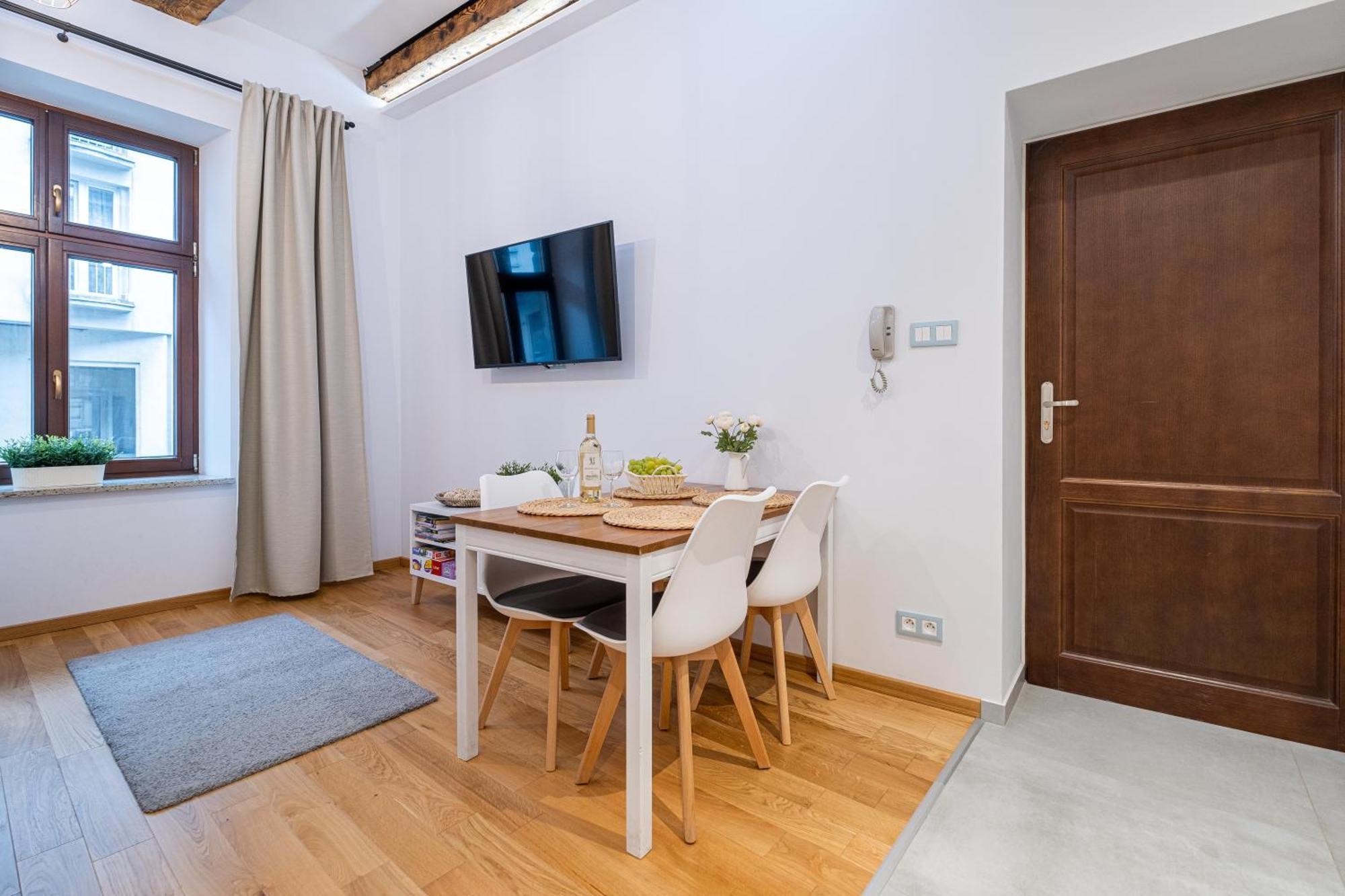 Old Town Zamkowa Vis A Vis Wawelu Apartment คราคูฟ ภายนอก รูปภาพ