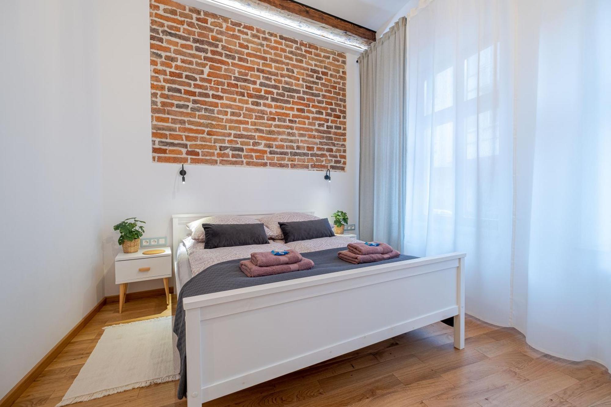Old Town Zamkowa Vis A Vis Wawelu Apartment คราคูฟ ภายนอก รูปภาพ